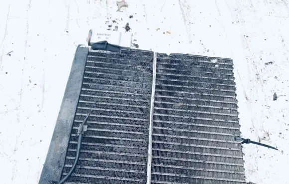 A/C cooling radiator (condenser)