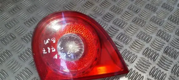 Volkswagen Golf V Tailgate rear/tail lights 1k6945094f