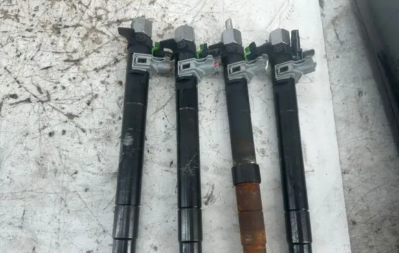 Ford Mondeo MK IV Fuel injectors set 9686191080 EMBR00101D