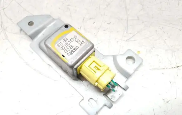 Mazda 626 Airbag deployment crash/impact sensor GG3E57KC0B