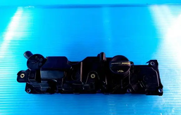 Ford Focus Rocker cam cover M06042A153