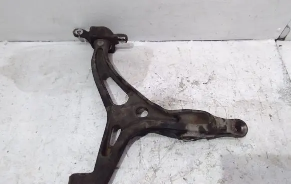 Mercedes-Benz ML W164 Front lower control arm/wishbone 000060367106