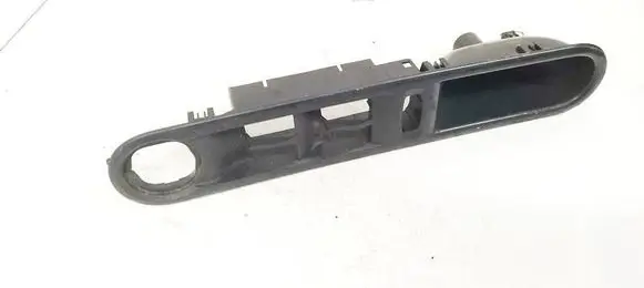 Renault Espace - Grand espace IV Front door window switch trim 8200328426