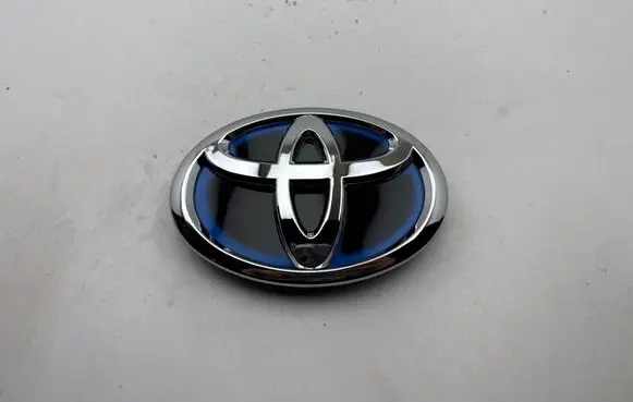 Toyota Prius+ (ZVW40) Manufacturer badge logo/emblem 7531033010