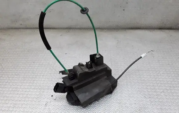Fiat Idea Front door lock