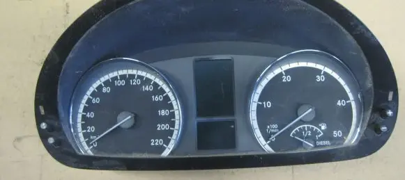 Mercedes-Benz Vito Viano W639 Speedometer (instrument cluster) A6394461921