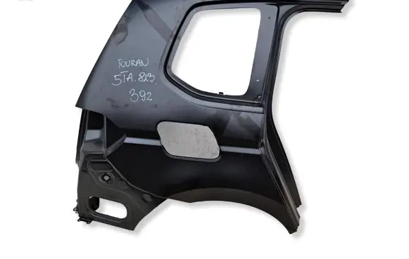 Volkswagen Touran III Rear quarter panel 5TA813392