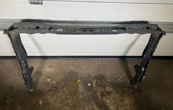 Toyota Prius (XW20) Radiator support slam panel