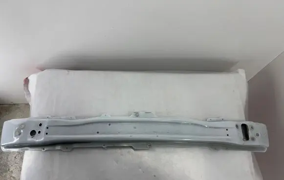 Dacia Dokker Front bumper cross member 752107934R