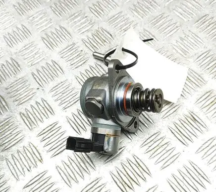 Volvo XC60 Fuel injection high pressure pump 31437903