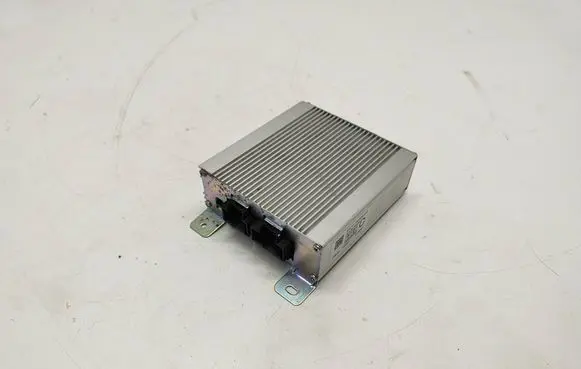 Ford Fusion II Sound amplifier ES7T14F509CA 075C3008609 EAA075C03