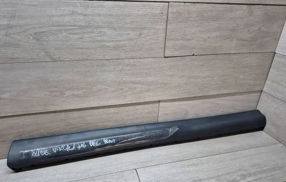 Mercedes-Benz V Class W447 Foot area side trim A4486900400