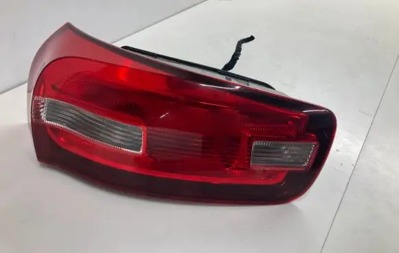 Citroen C4 II Picasso Rear/tail lights
