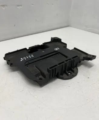 Hyundai i30 Battery tray 37150A5000