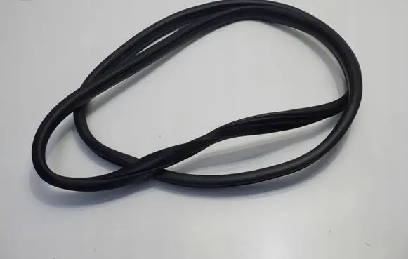 Hyundai Bayon Rubber seal rear door 