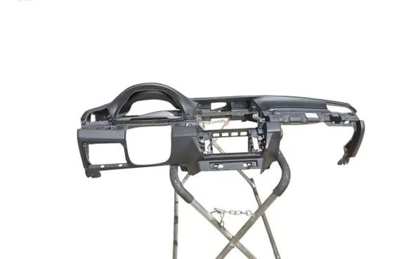 BMW 5 F10 F11 Dashboard 9166657 12B173FB