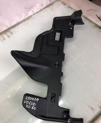 Volvo XC60 Dashboard lower bottom trim panel 32297082