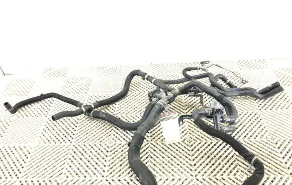Ford Escape IV Engine coolant pipe/hose