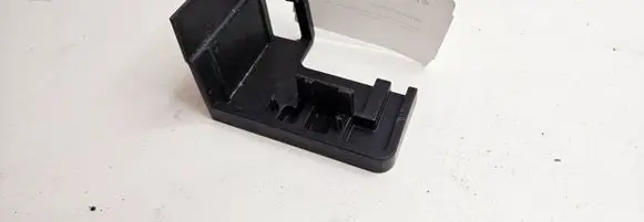 BMW 4 G22 G23 G24 G26 Battery box tray cover/lid 6844137 11392310