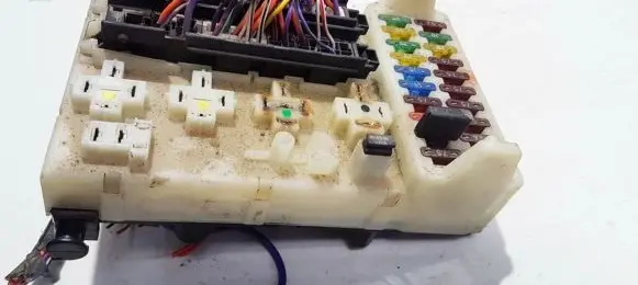 Ford Mondeo MK I Fuse box set 4494