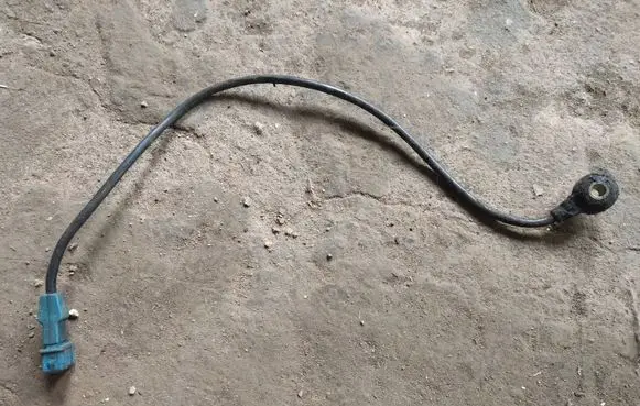 Volkswagen PASSAT B5 Sensor