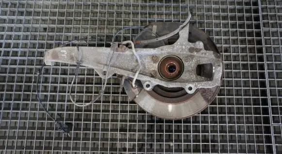 Infiniti FX Front wheel hub spindle knuckle