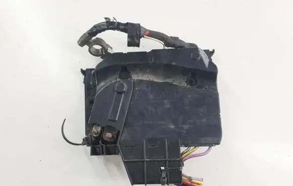 Ford Grand C-MAX Battery relay fuse AV6T14A067BB