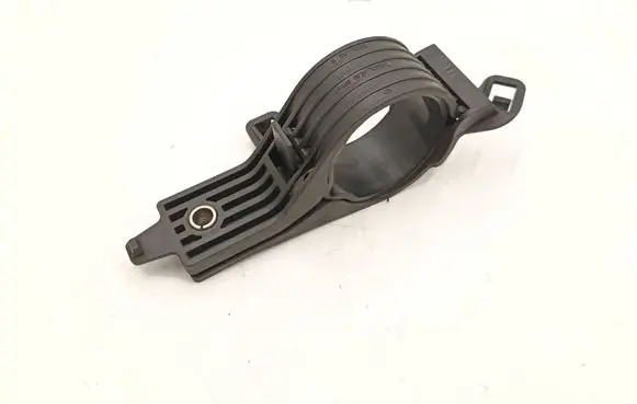 BMW 2 F46 Fuel filter bracket/mount holder 8591938 8591939