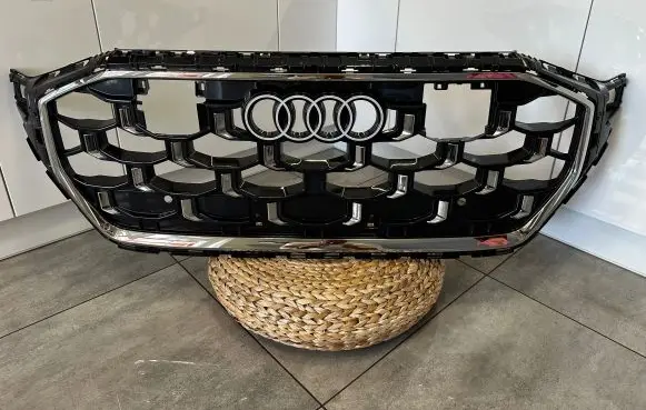 Audi Q8 Front grill 4M8853651BR 4M8853651BS 7M8853651CK