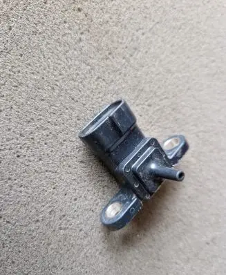 Toyota Hilux (AN10, AN20, AN30) Air pressure sensor