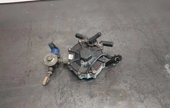 Volvo S40 LP gas reducer R01