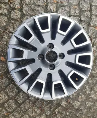 Seat Mii R15 alloy rim 