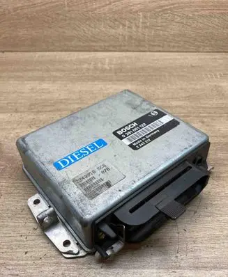 BMW 5 E39 Engine control unit/module ECU 2242212 0281001122