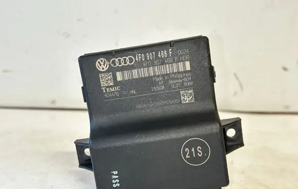 Audi A6 S6 C6 4F Gateway control module 4F0907468F