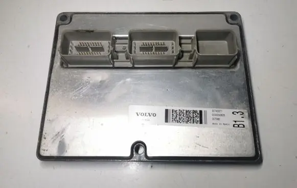Volvo S40 Engine control unit/module 30743371