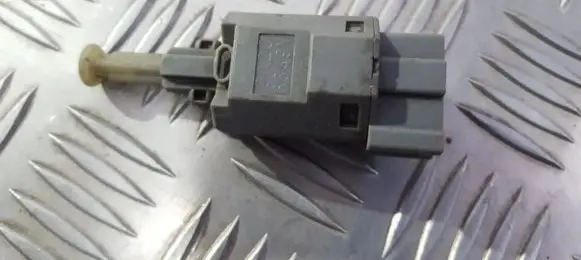 Mazda Premacy Brake pedal sensor switch ga2c6649y