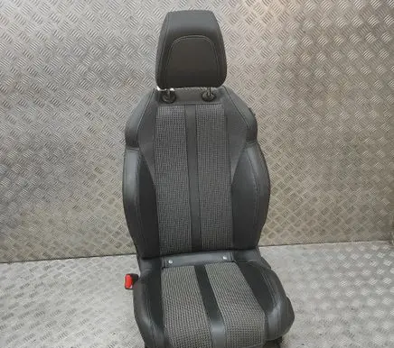 Peugeot 2008 II Front driver seat 9823918880