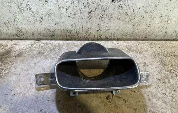 Dodge Challenger Muffler ending 