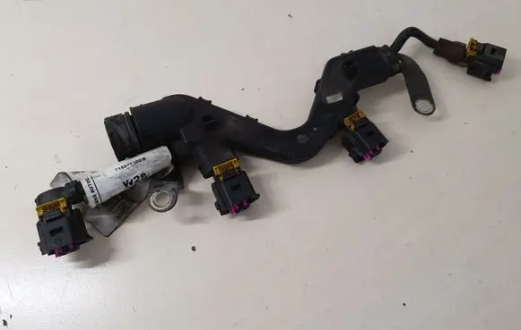 Opel Insignia A Fuel injector wires 55580911
