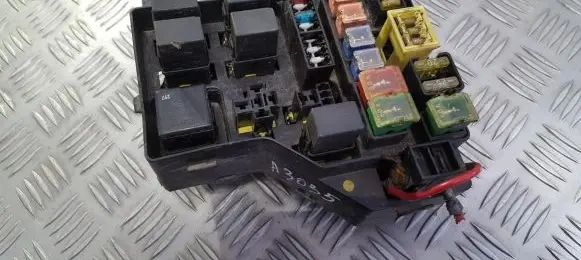 Volvo S40, V40 Fuse box set b11342