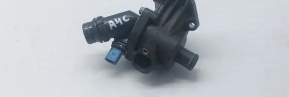 Audi A4 S4 B6 8E 8H Thermostat/thermostat housing