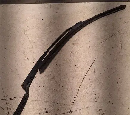 Audi A6 S6 C4 4A Windshield/front glass wiper blade 4A19554070