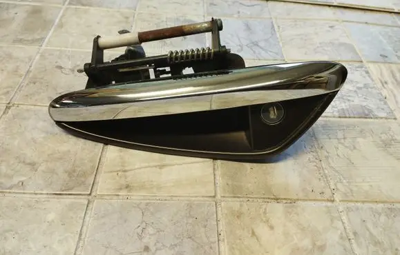 Alfa Romeo 159 Front door exterior handle B948