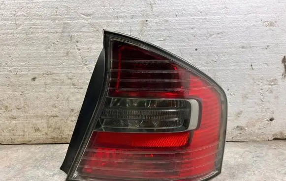 Subaru Legacy Rear/tail lights 8721F00 22020806