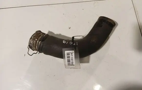 Toyota Avensis T270 Intercooler hose/pipe 