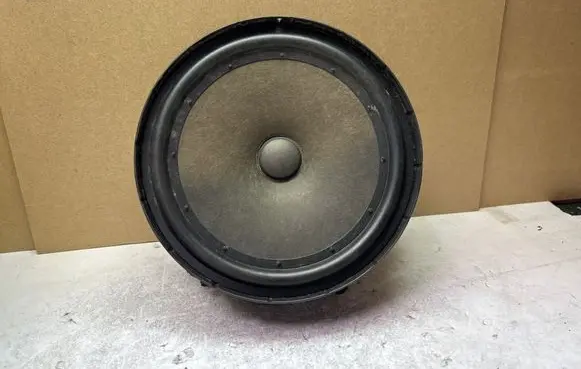 Skoda Octavia Mk2 (1Z) Front door speaker 1Z0035411A 902275488503 2212056005A