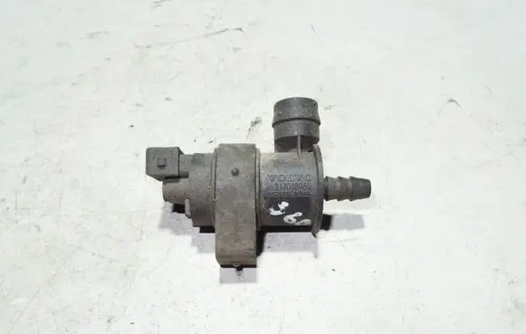 Volvo S60 Turbo solenoid valve 31104896