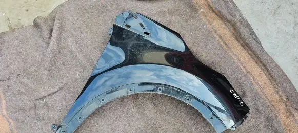 Renault Captur Fender 631001642R