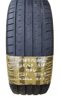 Mercedes-Benz C AMG W204 R18 summer tire 