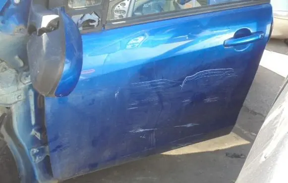 Suzuki Splash Front door 
